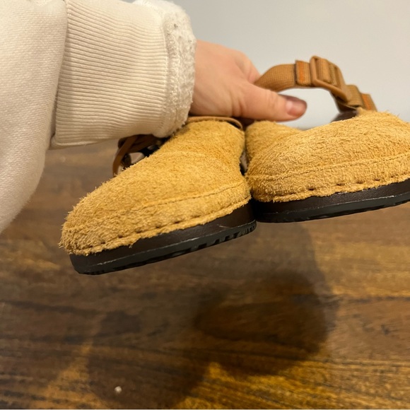 Chaco Paonia Clogs - Suede - Picture 7 of 12